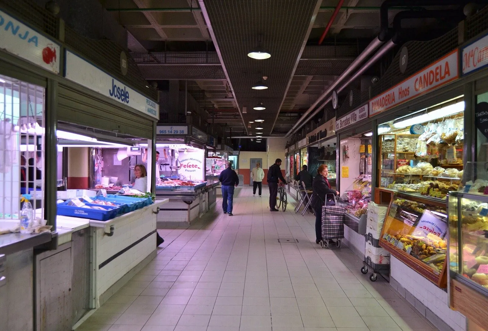 Marktkramen in Mercado Central de Alicante